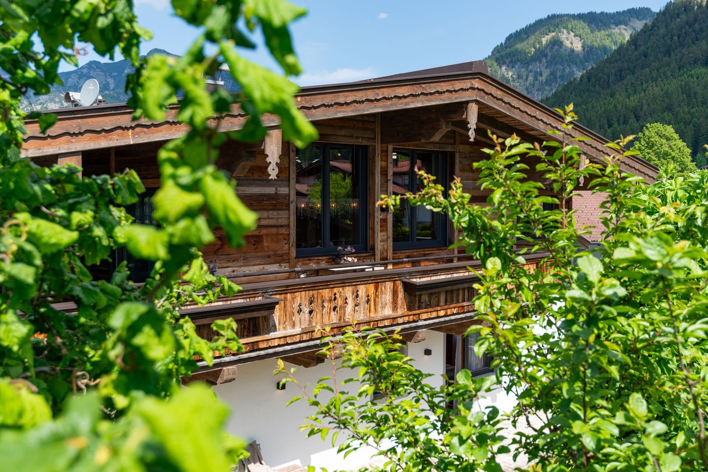 Schlafzimmer mit direktem Gartenzugang